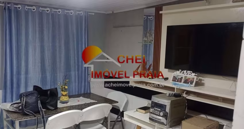 Casa de condomínio a 200m da praia