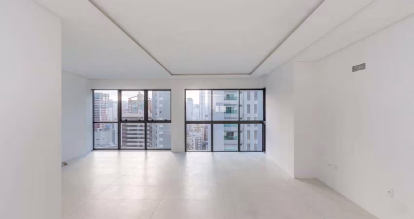 Apartamento a venda no Royal Tower em Balneário Camboriú