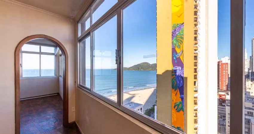 Apartamento frente mar à venda em Balneário Camboriú
