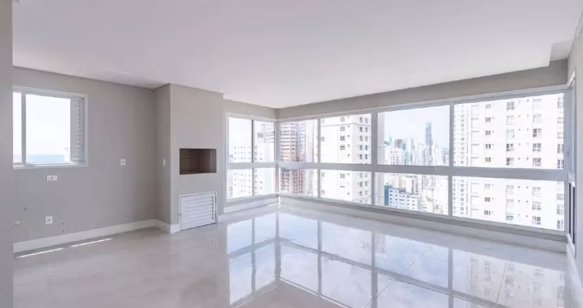 Apartamento à venda com vista mar em balneário camboriú