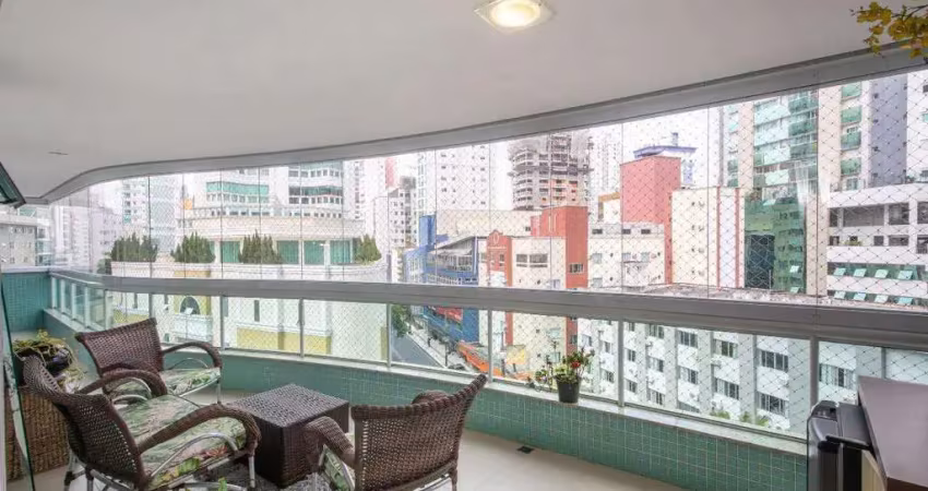 Apartamento 4 quartos mobiliado à venda no Edifício Alexandria Balneário Camboriú