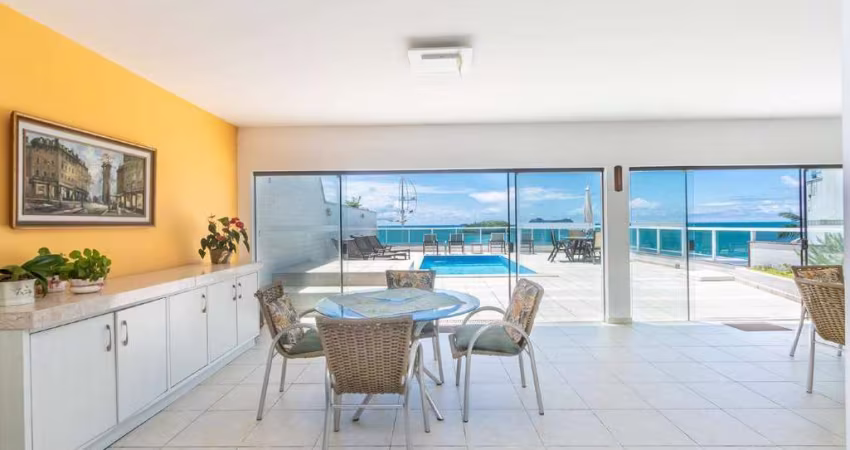 Apartamento diferenciado Frente Mar à venda em Balneário Camboriú