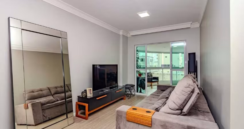 Apartamento próximo ao mar à venda no Ed. Ametista em Balneário Camboriú
