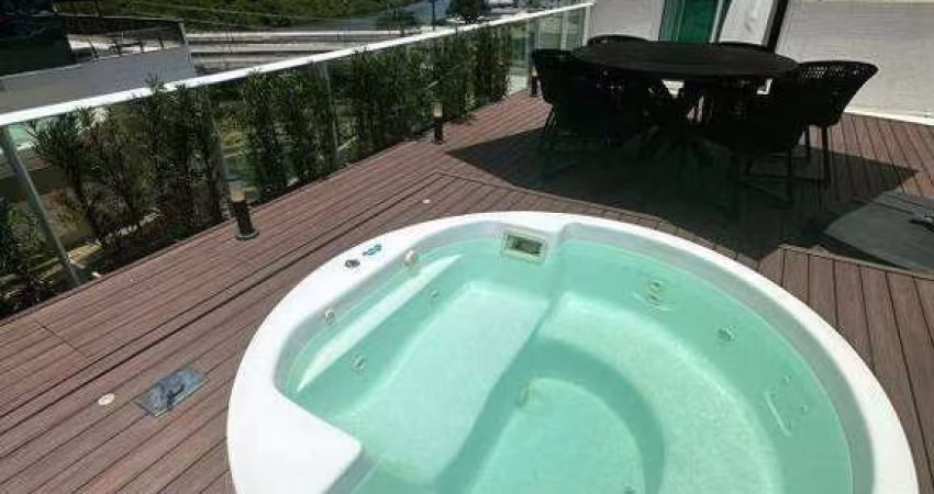 Apartamento com 03 suítes e vista para o mar à venda em Balneário Camboriú.
