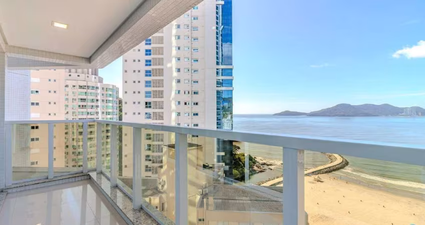 Apartamento à venda com três suítes no Edifício Infinity Coast em Balneário Camboriú