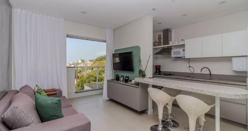 Apartamento à venda com 02 dormitórios na Praia Brava.