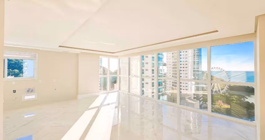Apartamento vista mar à venda no Ed. Skyline