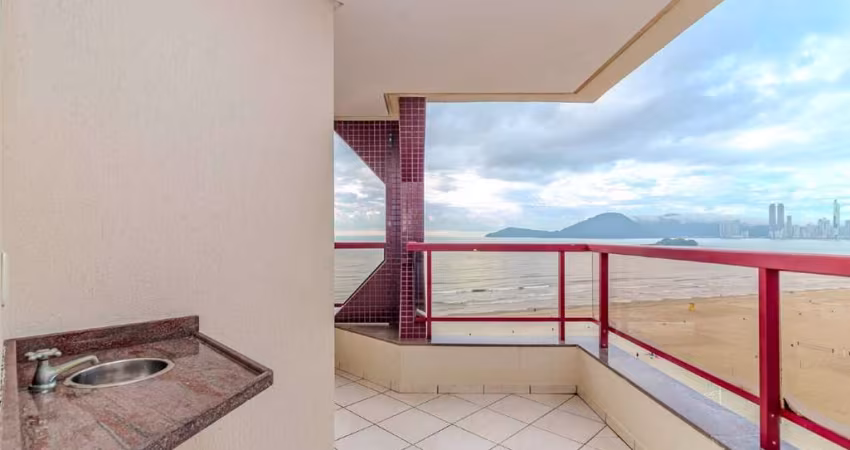 Apartamento frente mar à venda no Ed. Torre do Sol em Balneário Camboriú