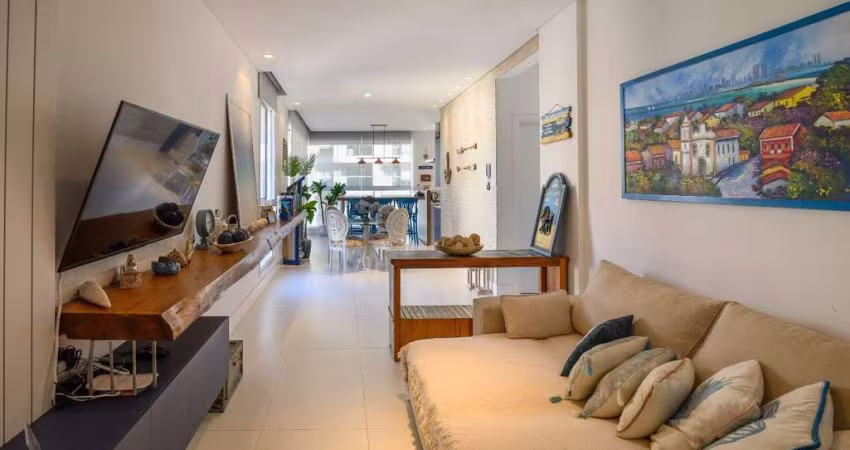 Apartamento à venda no Ed. Heliconia na Praia Brava