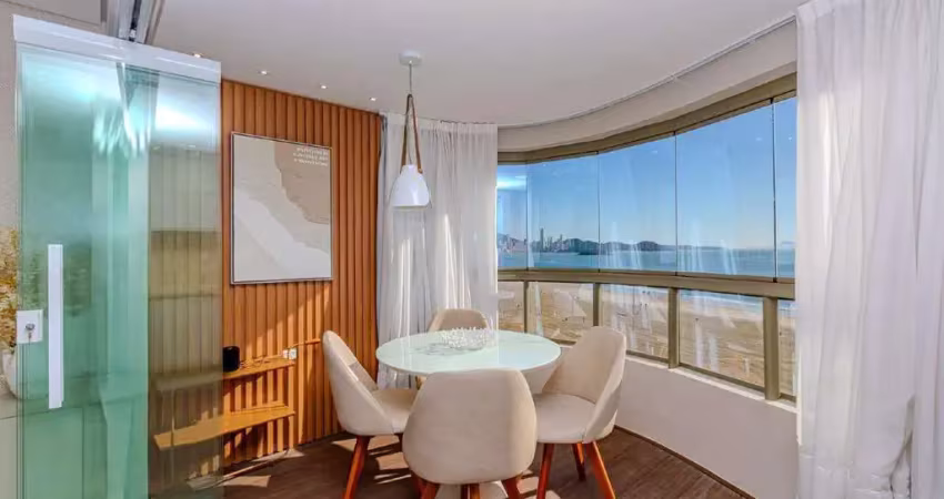 Apartamento frente mar no edifício vale dourado em balneário camboriú.