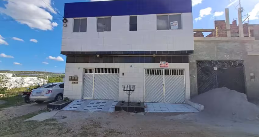 Apartamento com 2 quartos  para alugar, 0.00 m2 por R$700.00  - Deputado Jose Antonio Lib - Caruaru/PE