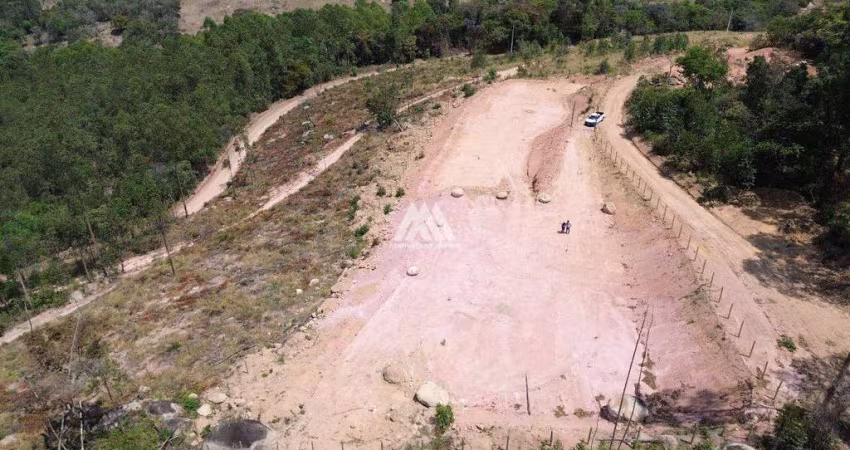 Vendo chácara em Itatiaiuçu de 3000m² excelente localização.