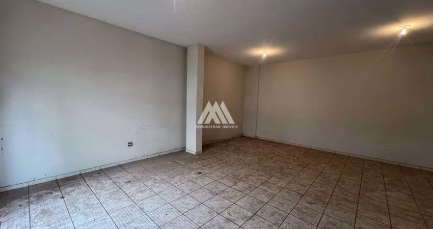 Alugo loja comercial em Itaúna com excelente localização!