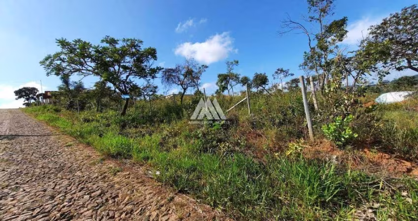 Vendo chácara em Itatiaiuçu de 1000m² excelente localização.
