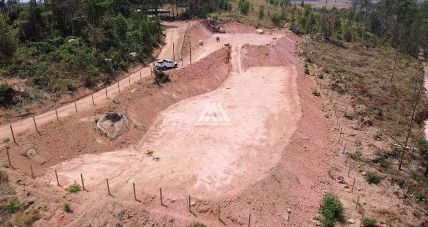 Vendo chácara em Itatiaiuçu de 3000m² excelente localização.