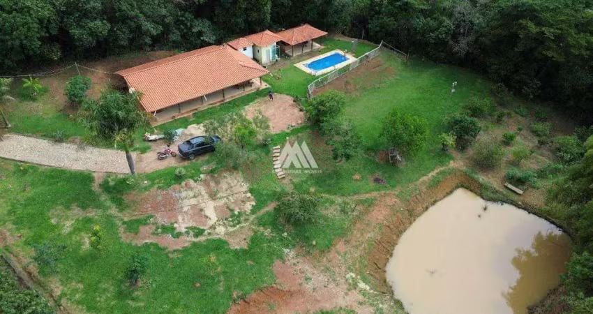 Vendo chácara em itatiaiuçu de 5000m² com 03 quartos e piscina excelente localização.