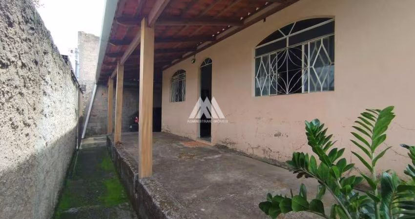 Vendo casa em Itaúna em excelente localização!