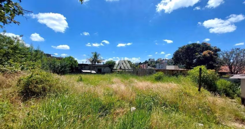 Vendo lote em Itaúna com ótima localização!