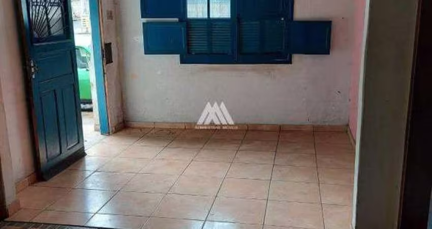 Vendo casa em Itaúna em excelente localização na região do centro!