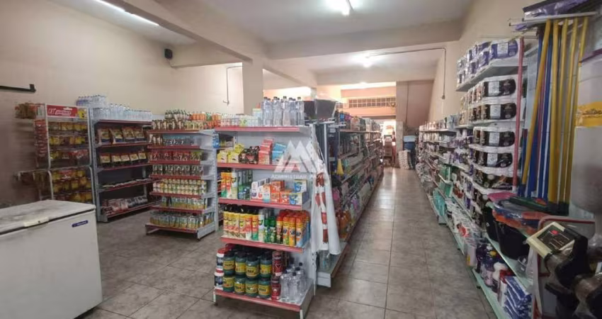 Vendo prédio comercial em Itaúna com excelente localização!