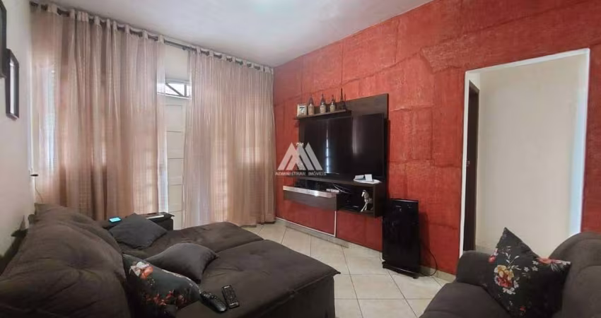 Vendo casa de dois pavimentos em Itaúna em excelente localização!