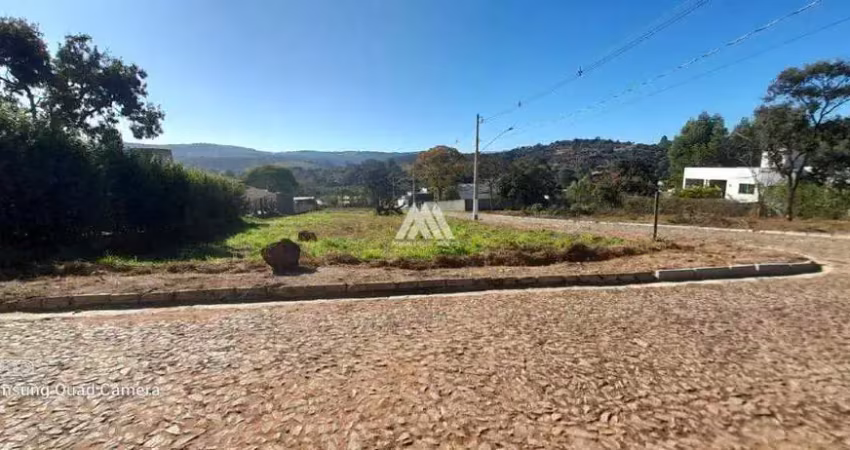Terreno à venda no Condomínio Recanto dos Pássaros, Itaúna 