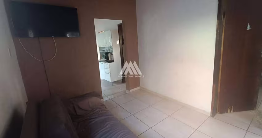 Vendo casa em Itaúna em excelente localização!