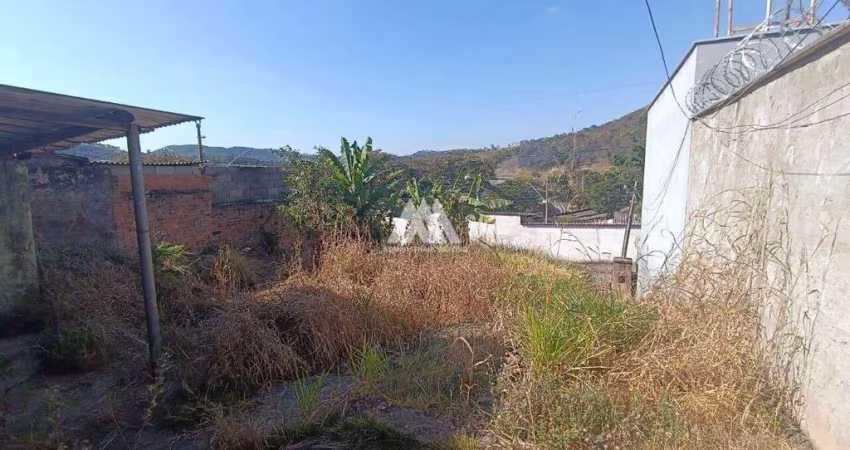 Vendo lote em Itaúna com 250m² em ótima localização