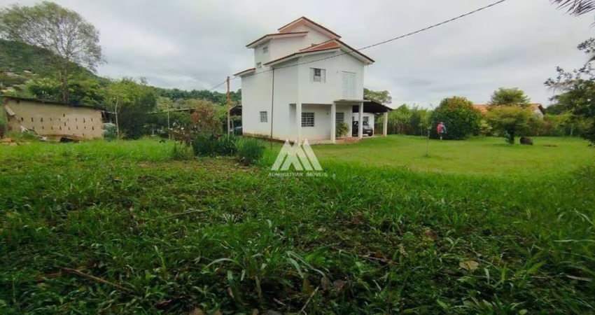 Vendo chácara em Condomínio Fechado com Segurança e Tranquilidade de 3000m² excelente localização.