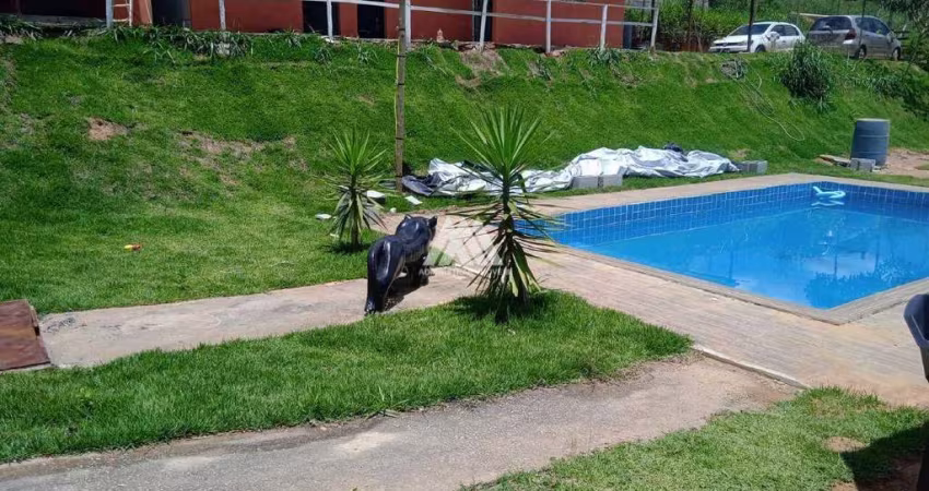 Vendo chácara em Itatiaiuçu de 1000m² excelente localização.