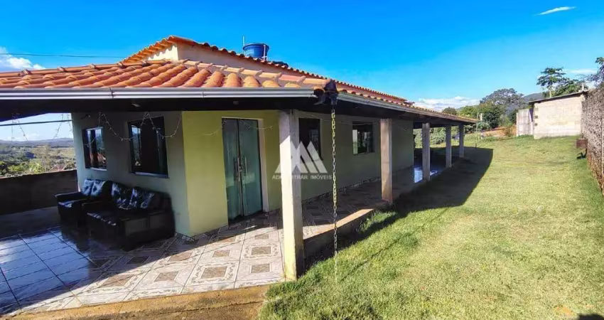 Vendo chácara em itatiaiuçu de 1000m² com 02 quartos excelente localização.