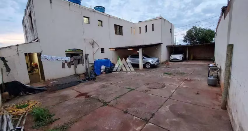 Vendo prédio residencial em itatiaiuçu com ótima localização!