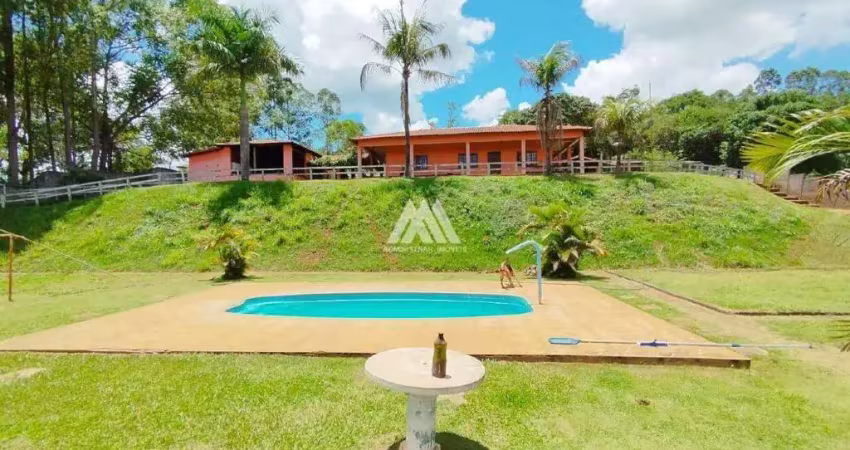 Vendo chácara em itatiaiuçu de 5000m² com 04 quartos e piscina excelente localização