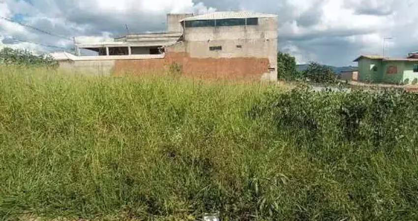 Terreno á venda de 360m² sendo ótima localização em igarapé mg!