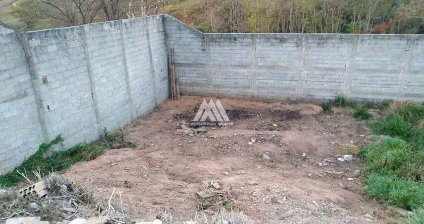 Terreno em condomínio fechado à venda no Vale das Aroeiras, Itaúna 