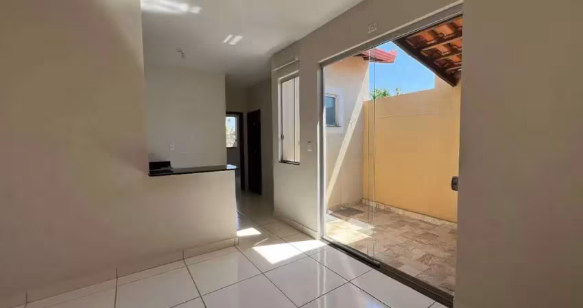 Casa residencial com 02 quartos sendo 01 com sacada em igarapé-mg!