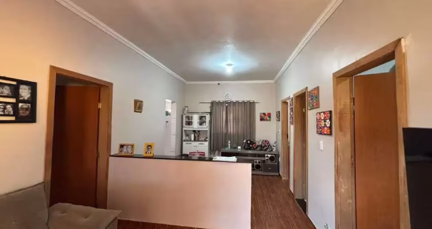 Casa á venda com 03 quartos sendo 01 suíte em são joaquim de bicas-mg!
