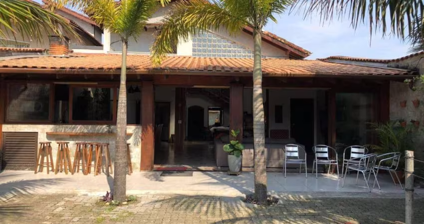 Sobrado com 7 dormitórios à venda por R$ 1.690.000,00 - Boracéia - Bertioga/SP