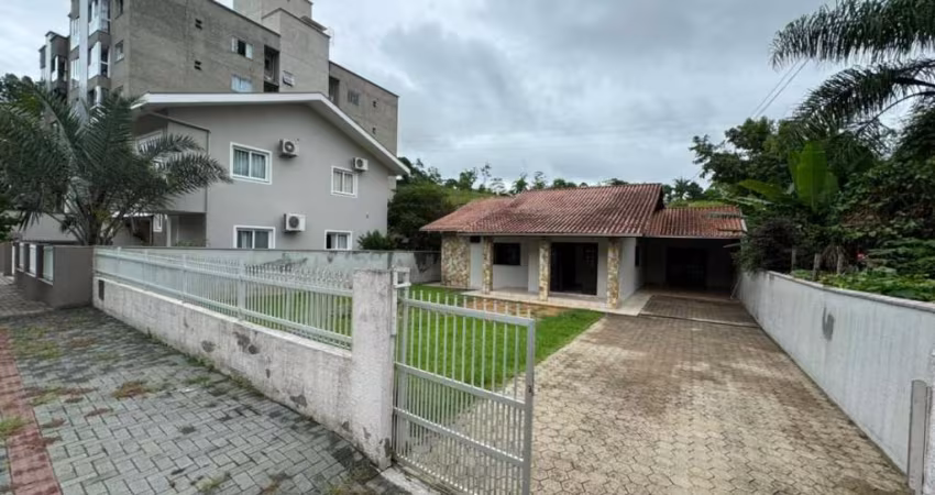 Casa com 3 quartos à venda no Estados, Indaial 