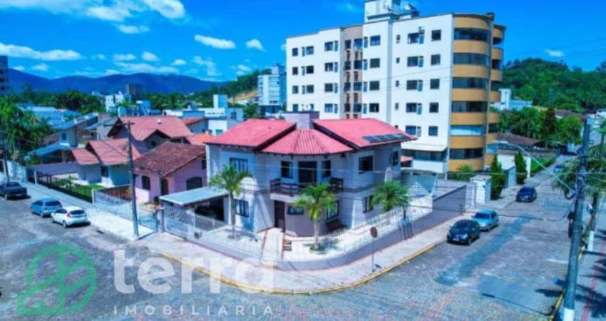 Casa comercial com 1 sala à venda no Estados, Indaial 