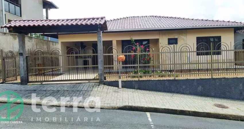 Casa com 3 quartos à venda no Tapajós, Indaial 