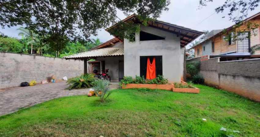 Casa com 3 quartos à venda no Tapajós, Indaial 