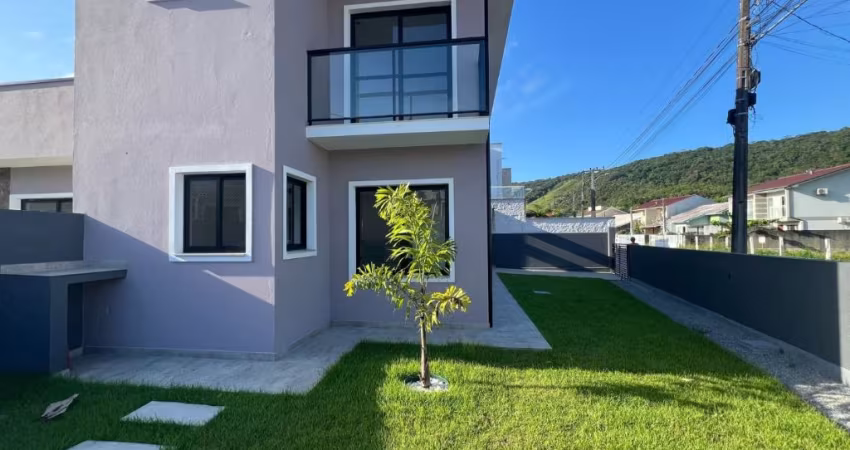 Excelente Sobrado no Loteamento jardim botânico - São José