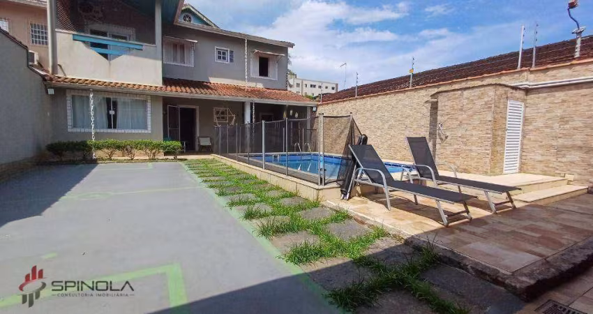Sobrado com 3 dormitórios à venda, 211 m² por R$ 890.000,00 - Jardim Real - Praia Grande/SP