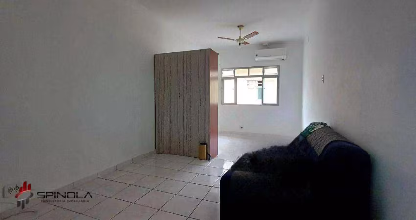Kitnet com 1 dormitório à venda, 33 m² por R$ 180.000,00 - Canto do Forte - Praia Grande/SP