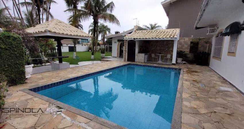 Casa com 7 dormitórios à venda, 400 m² por R$ 3.880.000,00 - Balneário Flórida - Praia Grande/SP