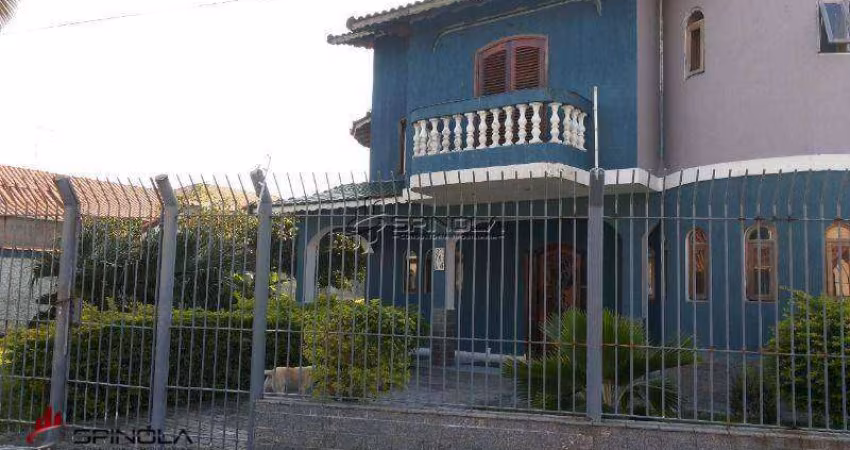 Sobrado com 4 dormitórios à venda, 710 m² por R$ 1.500.000,00 - Solemar - Praia Grande/SP