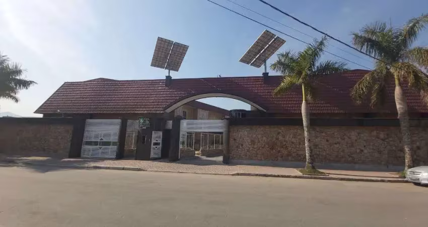 Sobrado com 2 dormitórios à venda, 117 m² por R$ 674.199,18 - Mirim - Praia Grande/SP