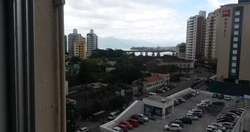 Excelente Cobertura Duplex próximo à loja Havan do Centro – Florianópolis