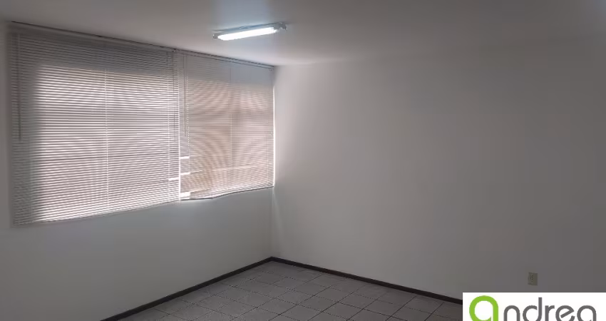 11641 – Sala comercial, ótima localização – Kobrasol – São José